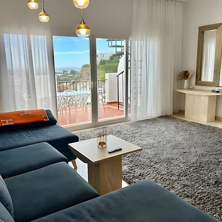 Luxury Sea View Apartment Estepona